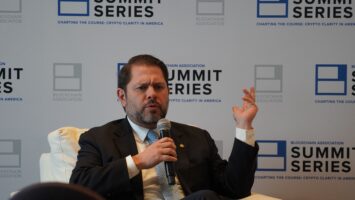 Les démocrates réagissent au projet de loi républicain sur la structure du marché des… Les démocrates réagissent au projet de loi républicain sur la structure du marché des…